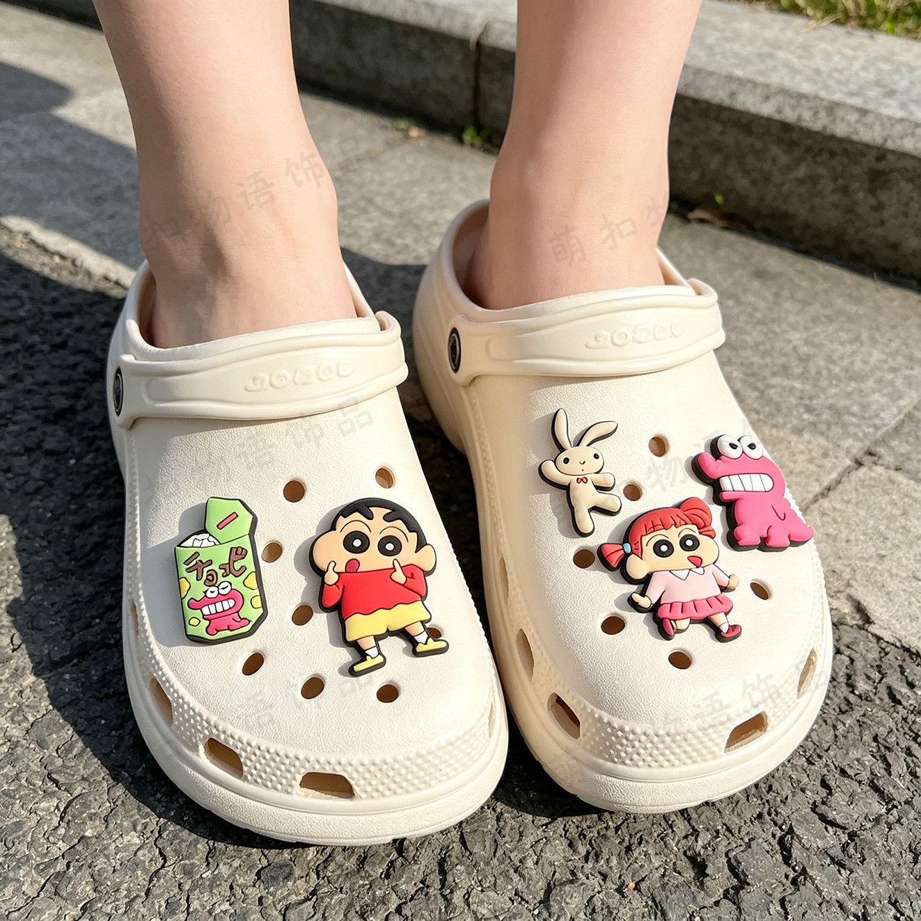 クレヨンしんちゃんシューズフラワーアクセサリー可愛いDIYデ - Florist Supplies のレビューと価格
